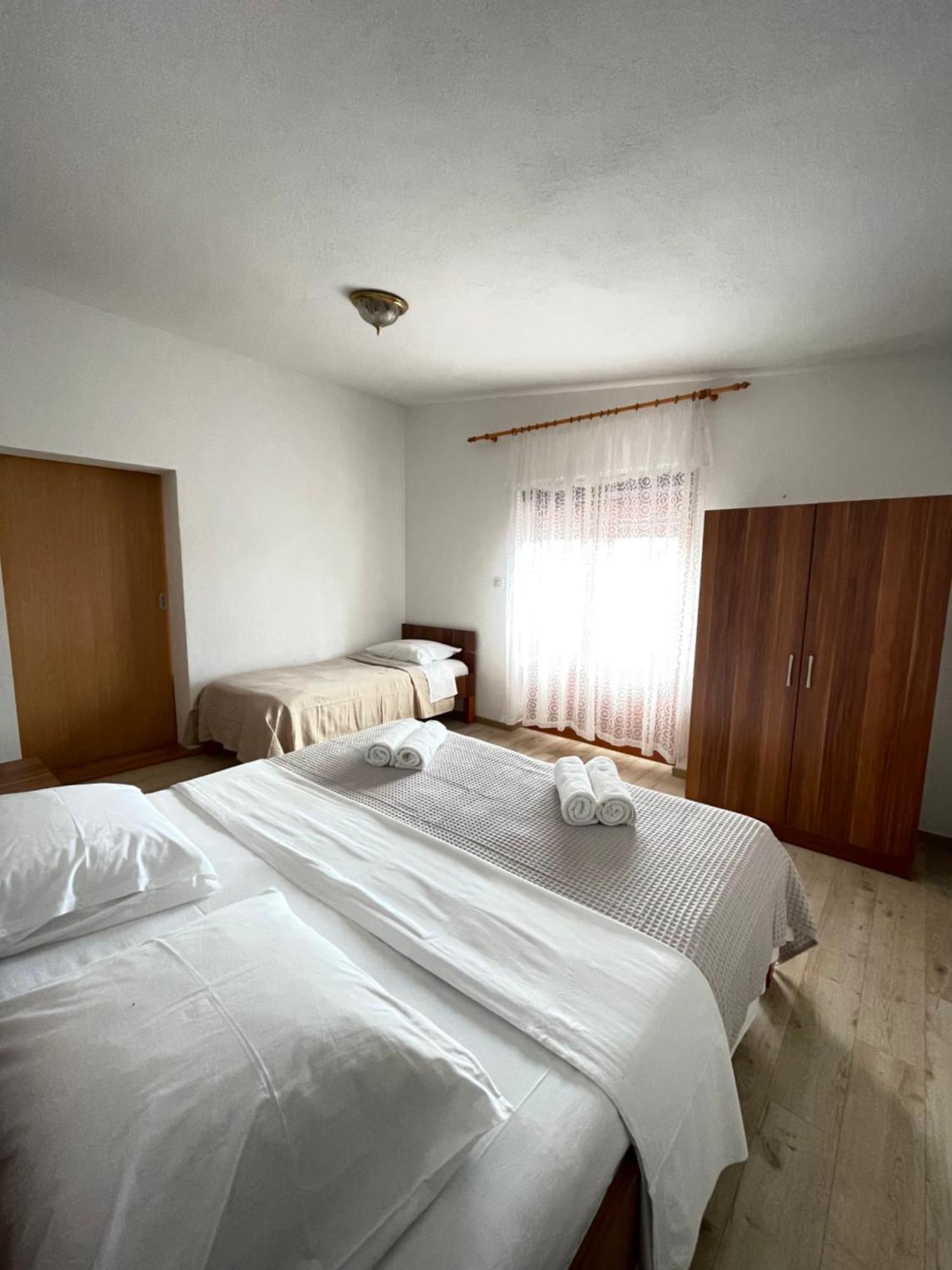Apartmani Ivanka Starigrad Paklenica Extérieur photo
