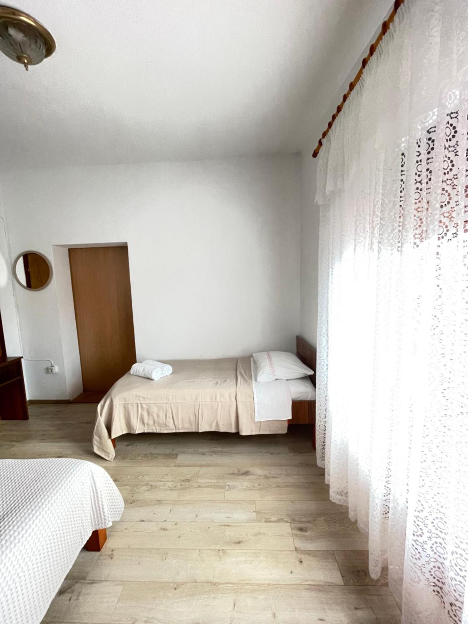 Apartmani Ivanka Starigrad Paklenica Extérieur photo