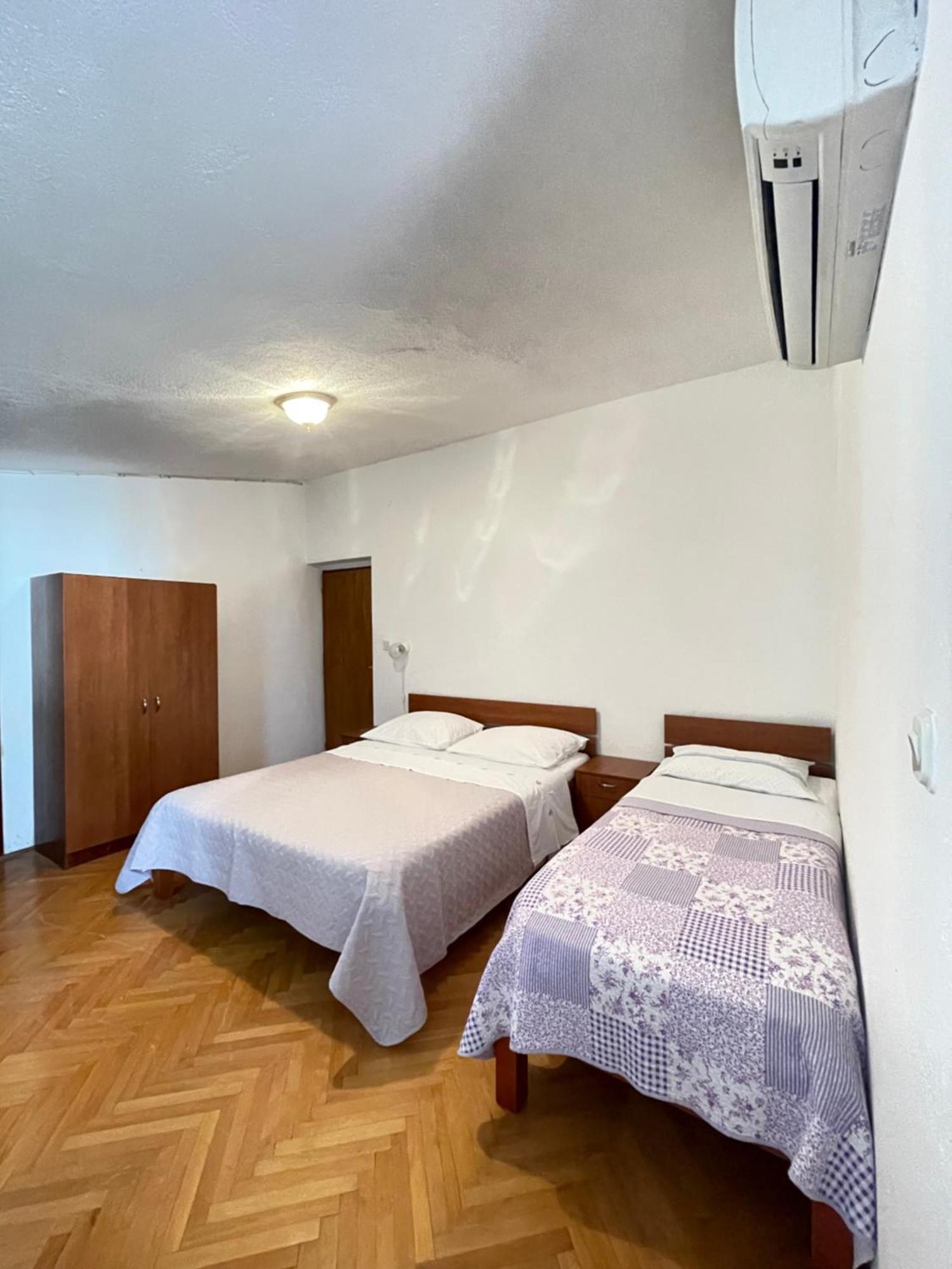 Apartmani Ivanka Starigrad Paklenica Extérieur photo